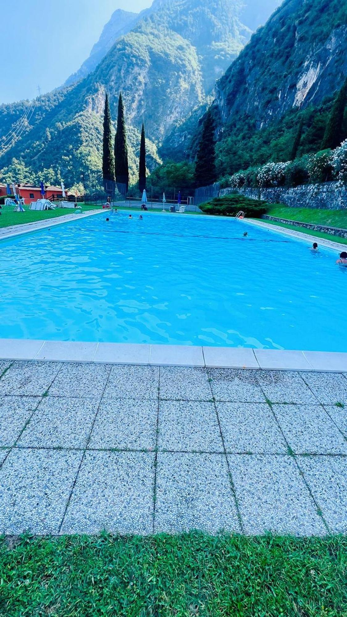 Casa Sara With Swimming Pool Apartment Riva del Garda Luaran gambar
